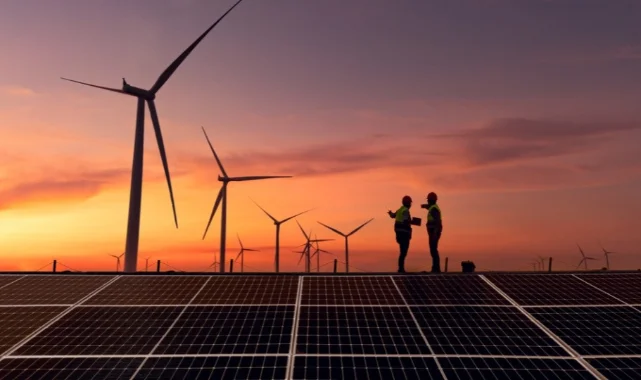 Enerjide tarihi dönüm noktası: Rüzgar ve güneş üretimi ilk kez gazı geçti
