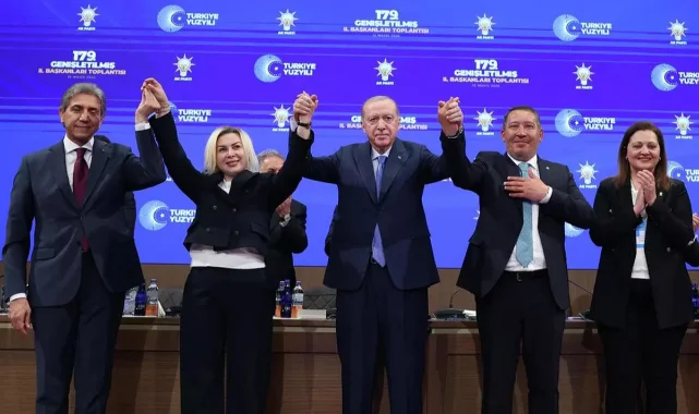 Erdoğan'dan yeni katılım sinyali: CHP'den AK Parti'ye geçecek isimler olabilir