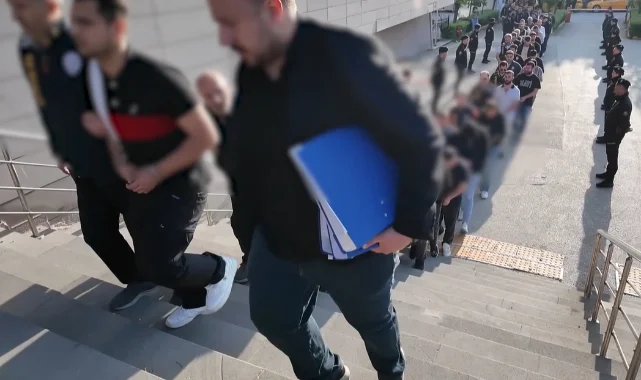 Eskişehir merkezli yasa dışı bahis operasyonunda yakalanan 45 zanlı adliyede
