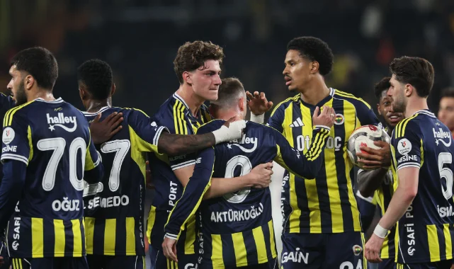 Fenerbahçe evinde Eyüpspor ile 3-3 berabere kaldı