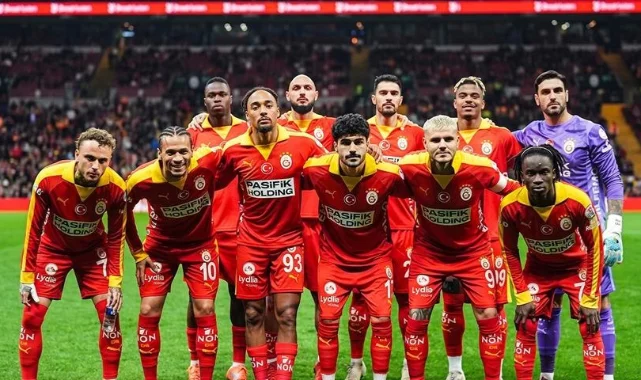 Galatasaray'da herkes gidecek derken sürpriz karar
