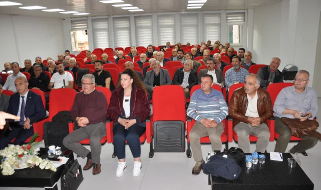 Gümüşhacıköy'de ceviz üreticilerine yönelik eğitim verildi
