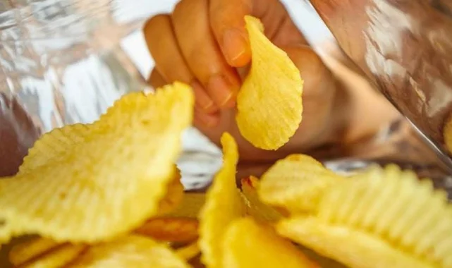 İran savaşı ünlü cips devini vurdu: Paketlerde değişiklik, tek renk oluyor