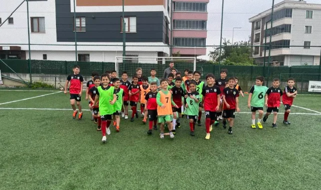 Karadenizspor amatöre renk katıyor