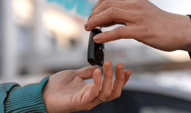 Kurban Bayramı öncesi Rent a Car sektöründe hücum başladı! Uzmanlar uyardı: Son dakikaya bırakmayın