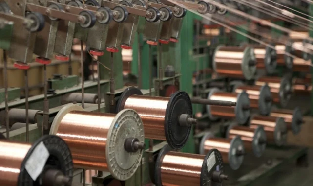 Küresel piyasalarda emtia alarmı: O metal son üç ayın zirvesine tırmandı