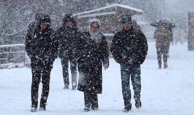 Meteoroloji'den Kar Yağışı Uyarısı: İki Bölge Beyaza Bürünecek