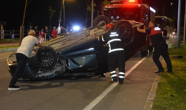 Ordu'da alkollü sürücü park halindeki araca çarptı: 2 yaralı