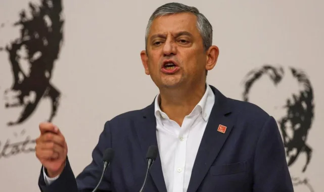 Özgür Özel'den vekillerin "Yeni parti kuralım" teklifine sert tepki