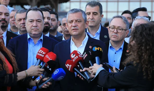 Özgür Özel'den yeni parti iddialarına yanıt: Atatürk'ün partisine sahip çıkacağız