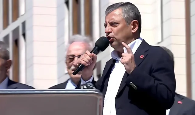 Özgür Özel geri adım atmıyor: Meydandan Akın Gürlek'e çağrı yaptı