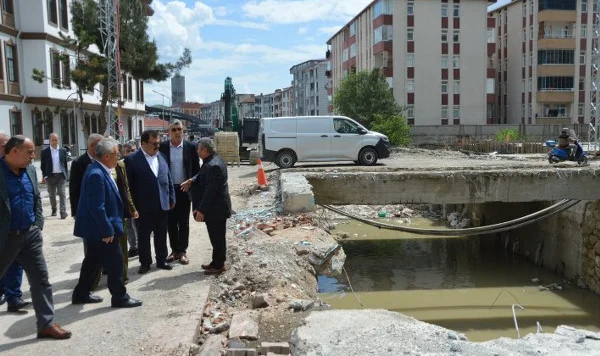 SAMKON Genel Başkanı Aşcı, selden zarar gören Havza’yı ziyaret etti