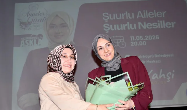 Samsun'da 'Bilinçli Ebeveynlik' söyleşisi: Uzman Klinik Psikolog Müjde Yahşi ailelerle buluştu