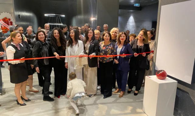 Samsun'da büyük sanat buluşması: 1. karma sergi açıldı