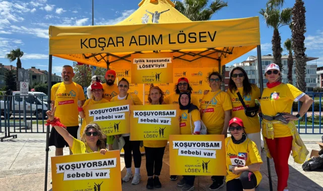 Samsun'da LÖSEV gönüllüleri lösemili çocuklar için koştu