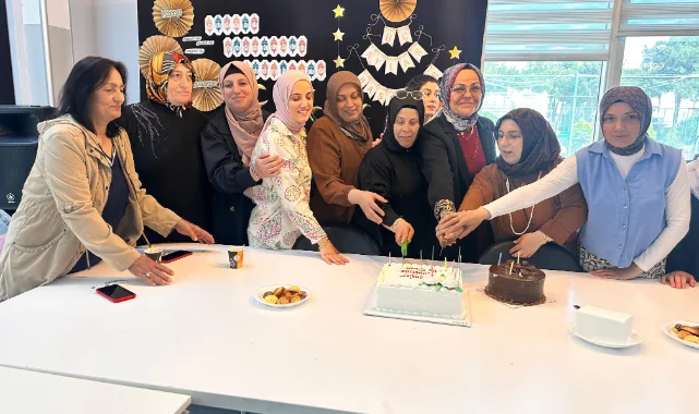 Samsun'da otizmli bireylerin annelerine anlamlı kutlama