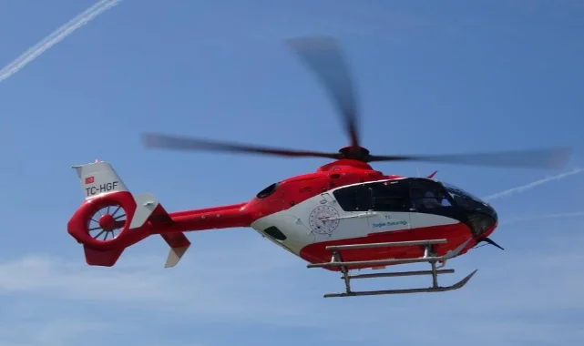 Samsun'da Tarlada Bacağı Kırılan Kadın Helikopterle Hastaneye Taşındı