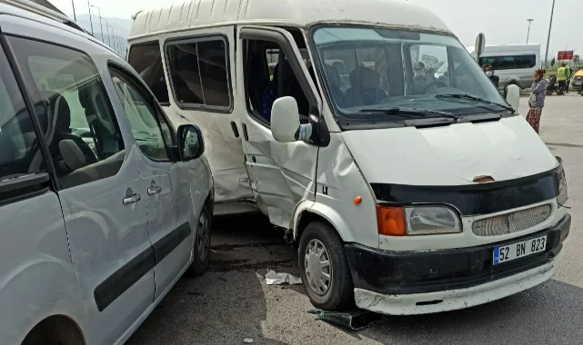 Samsun'un Çarşamba-Ayvacık kara yolunda kaza: 3 yaralı