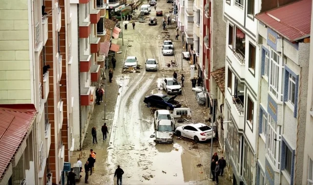 Samsun'un Havza ilçesinde selin ardından temizlik çalışmaları sürüyor