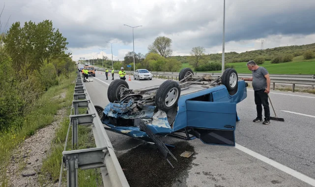 Samsun yolunda trafik kazası! Araç ters döndü...