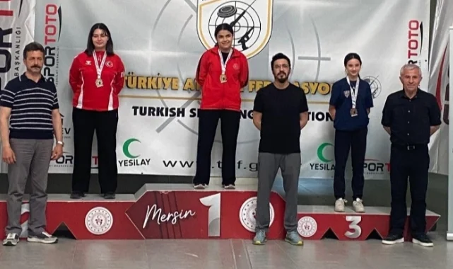 Samsunlu Eylül Beren Kuşkulu Türkiye ikincisi oldu