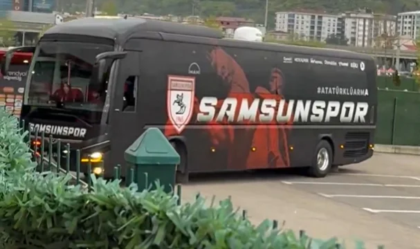 Samsunspor - Galatasaray Maçı Öncesi Takımlar Stadyumda