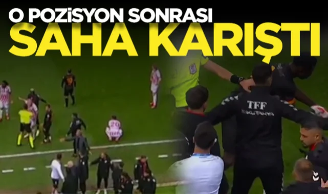 Samsunspor-Galatasaray Maçında O Pozisyon Sonrası Saha Karıştı!