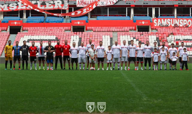 Samsunspor yönetimi ile spor şube ekibi sahada buluştu