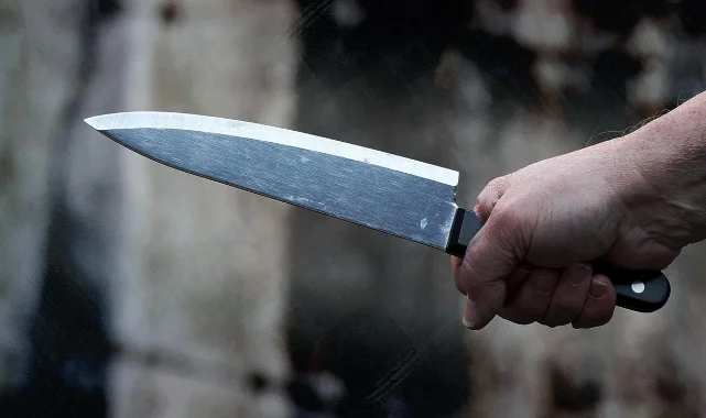 Sokak ortasındaki kavga bıçaklı hesaplaşmaya döndü: Kardeşleri bıçakla yaraladı