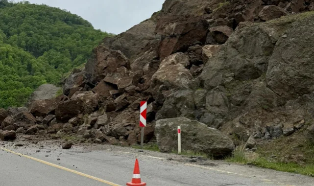 Sürücüler dikkat! Samsun-Asarcık Yolu'nda Heyelan