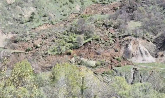 Tokat'ta korkutan toprak kayması: Ekipler bölgede inceleme başlattı