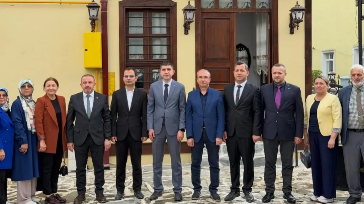 AK Parti Samsun Milletvekili Orhan Kırcalı Alaçam'da çiftçilerle buluştu