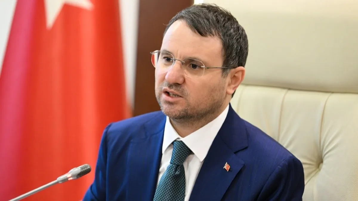 Bakan Gürlek açıkladı: Vize soruşturmasında 49 şüpheliye operasyon