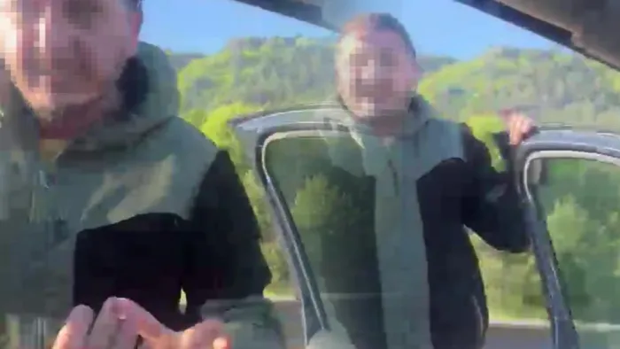 Bayram dönüşü dehşet! Tartıştığı sürücüyü darbetti
