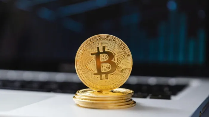 Bitcoin iki ay sonra kritik eşiğin altına indi!