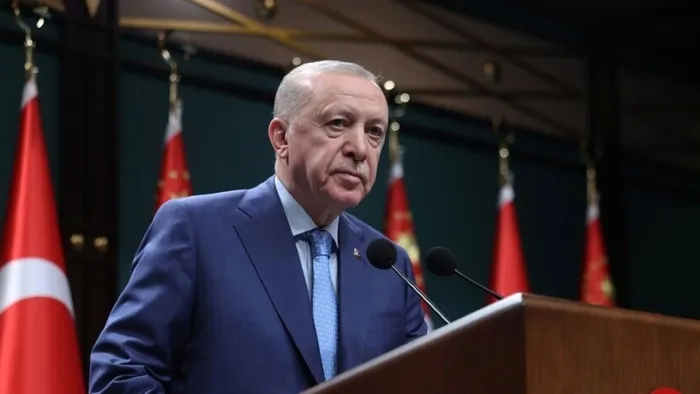 Cumhurbaşkanı Erdoğan'dan kurultay çıkışı: "Güvenli mesafeden izliyoruz"