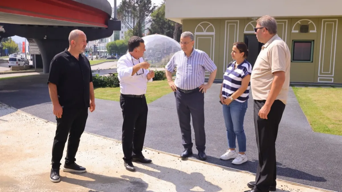 İlkadım Belediye Başkanı İhsan Kurnaz mahallelerde saha turunda