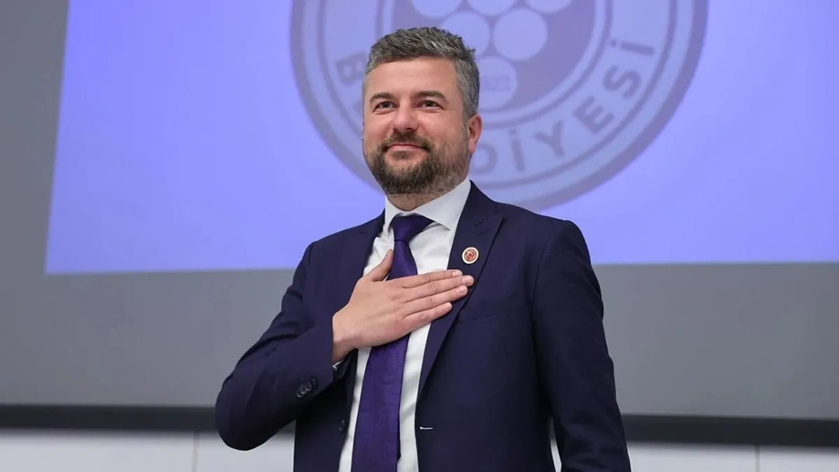 İzmir Buca Belediye Başkanı Görkem Duman görevden uzaklaştırıldı
