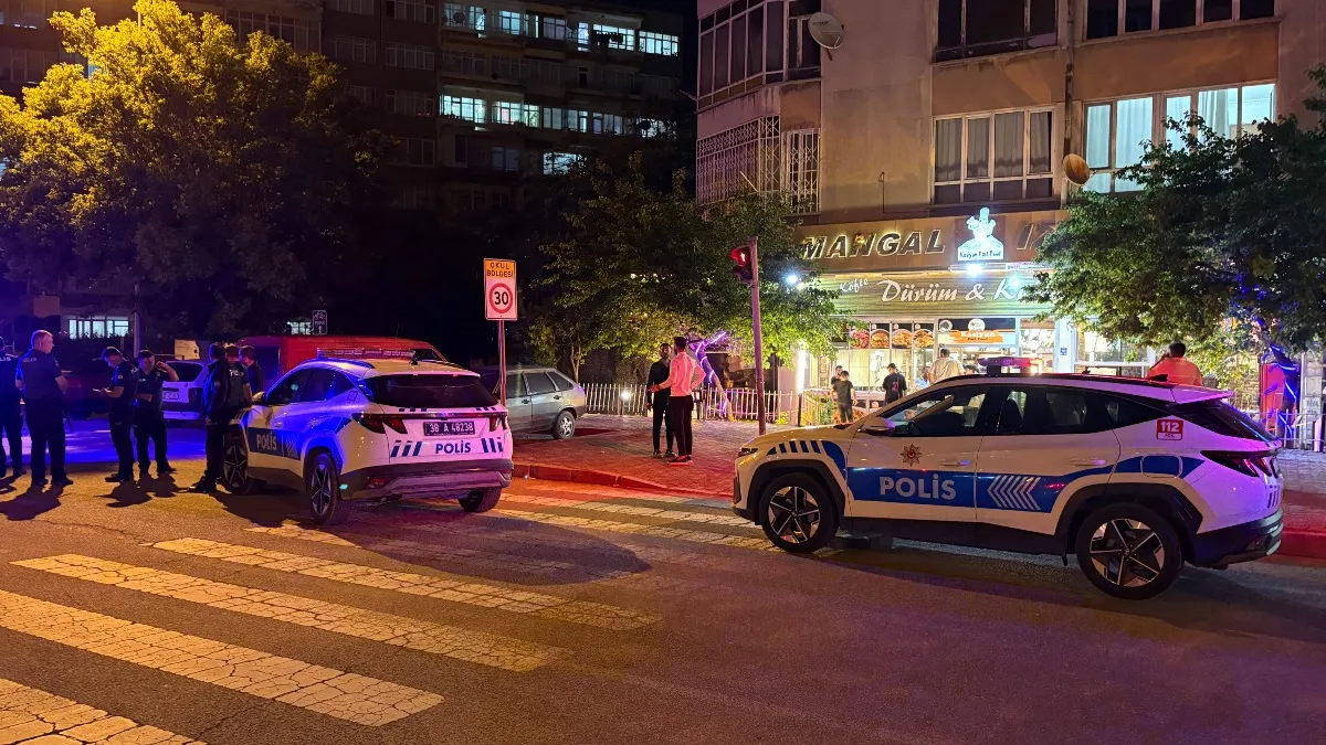 Kayseri'de kebap salonunda döner bıçaklı kavga