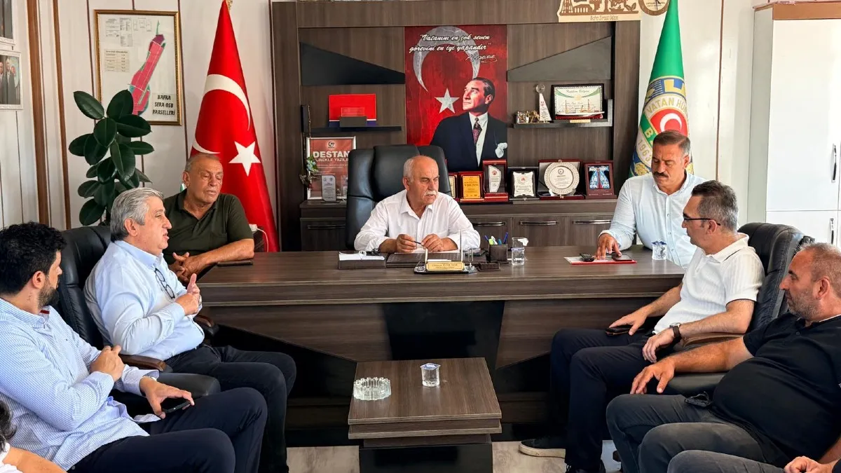 Murat Çan Bafra’da üreticinin sorunlarını dinledi
