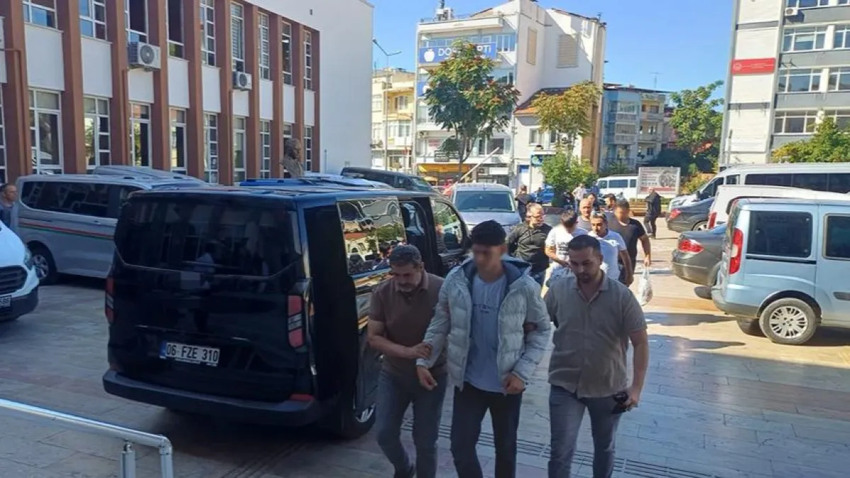 Okul önünde pompalı tüfek alarmı: 3 şüpheli tutuklandı