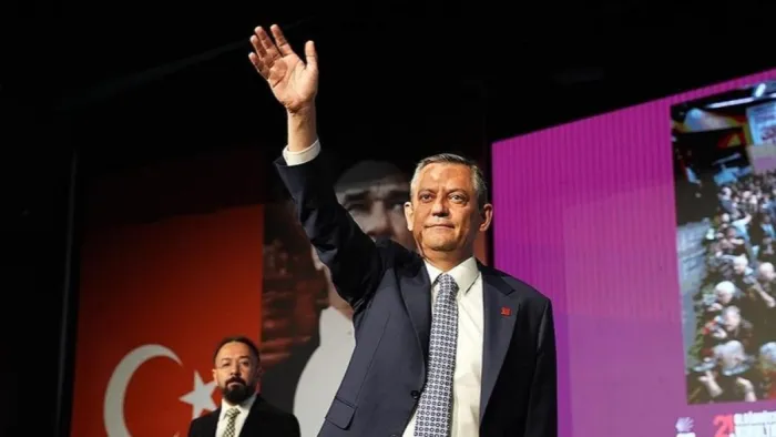 Özgür Özel ve 5 CHP'li milletvekili için 'rüşvet' fezlekesi! Dosya Ankara'ya gönderildi