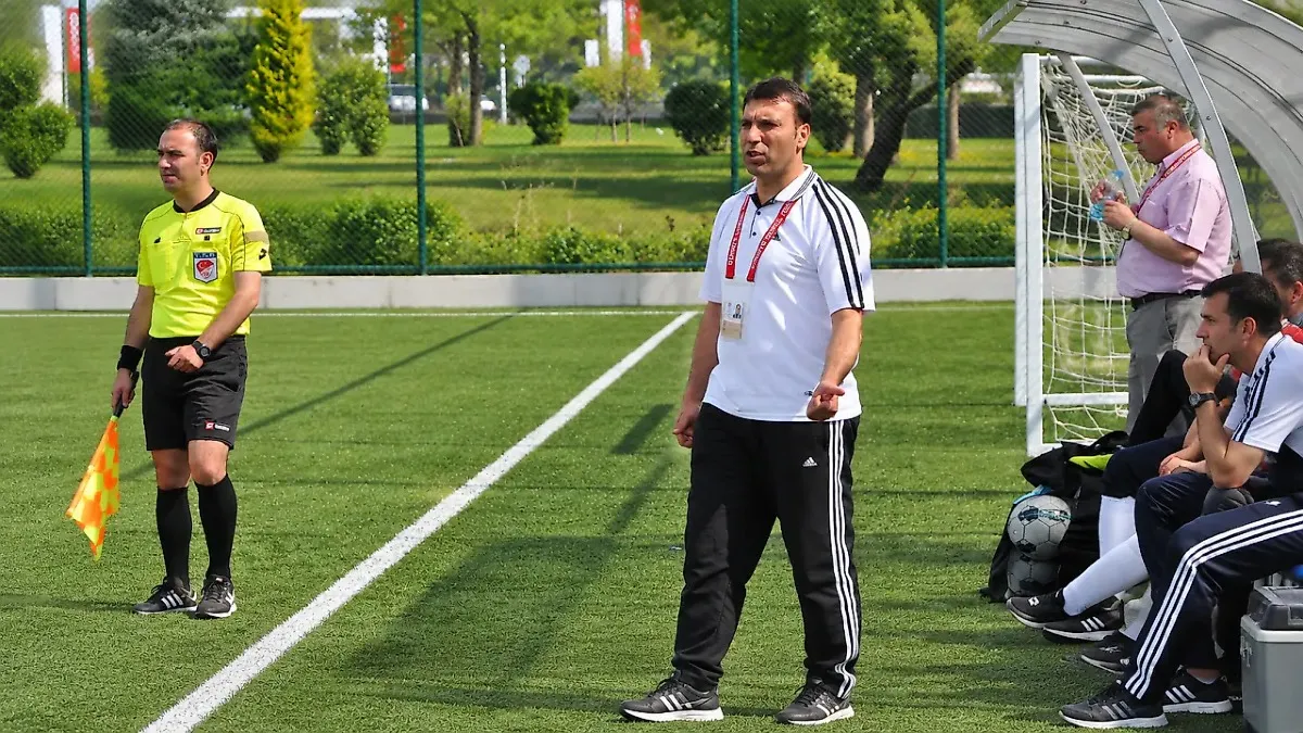 Salıpazarıspor sahaya iniyor 