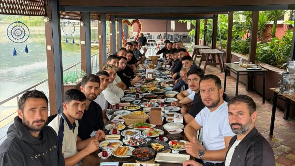 Samsun Süper Amatör Lig’de (SAL) mücadele edecek olan Dededağı FK kahvaltıda buluştu