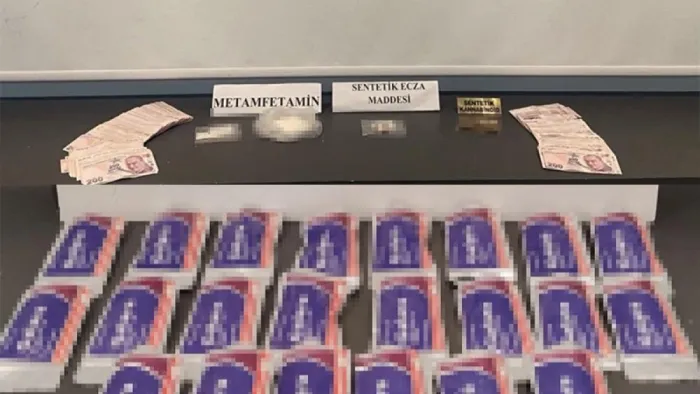 Samsun'da 3 ilçede zehir tacirlerine darbe