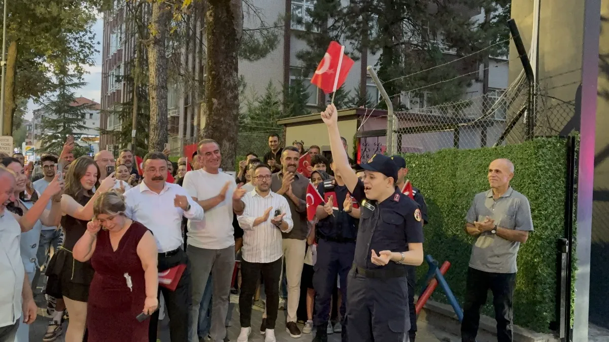 Samsun'da bedensel engelli gence asker eğlencesi düzenlendi