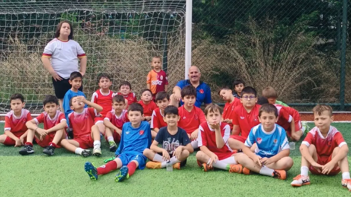 Samsun'da Çatalarmut Anadolu Spor Kulübü sporcularına kültür aşılıyor
