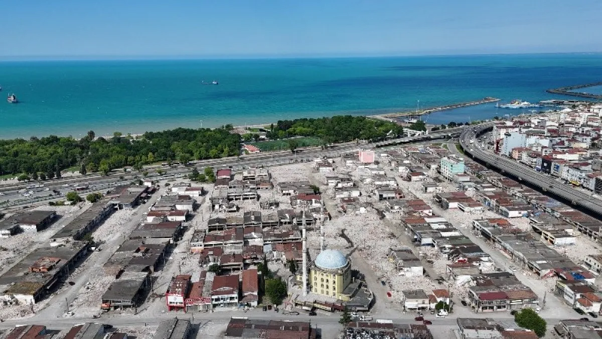 Samsun'da Gülsan Sanayi Sitesi'nde yıkım süreci sürüyor