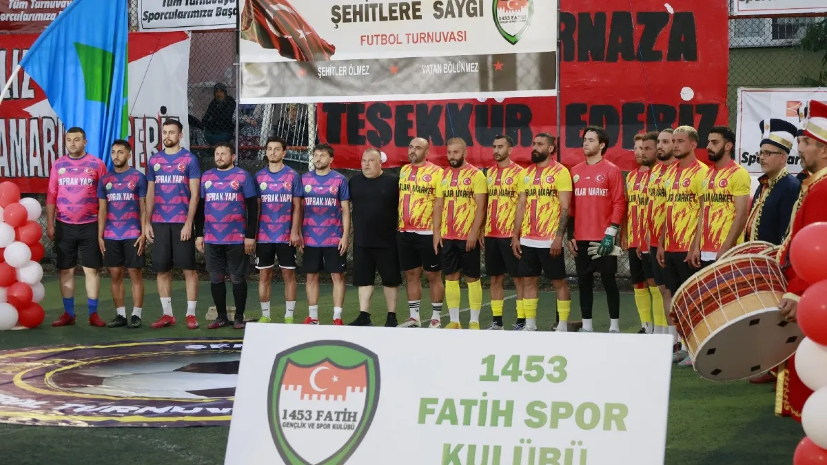 Samsun'da şehitler anısına dev turnuva: 64 takım vefa için sahaya indi