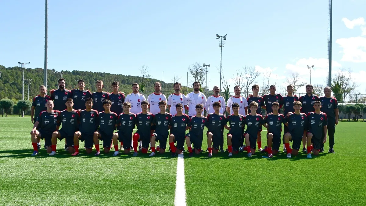 Samsunspor'un Millileri kampa girdi